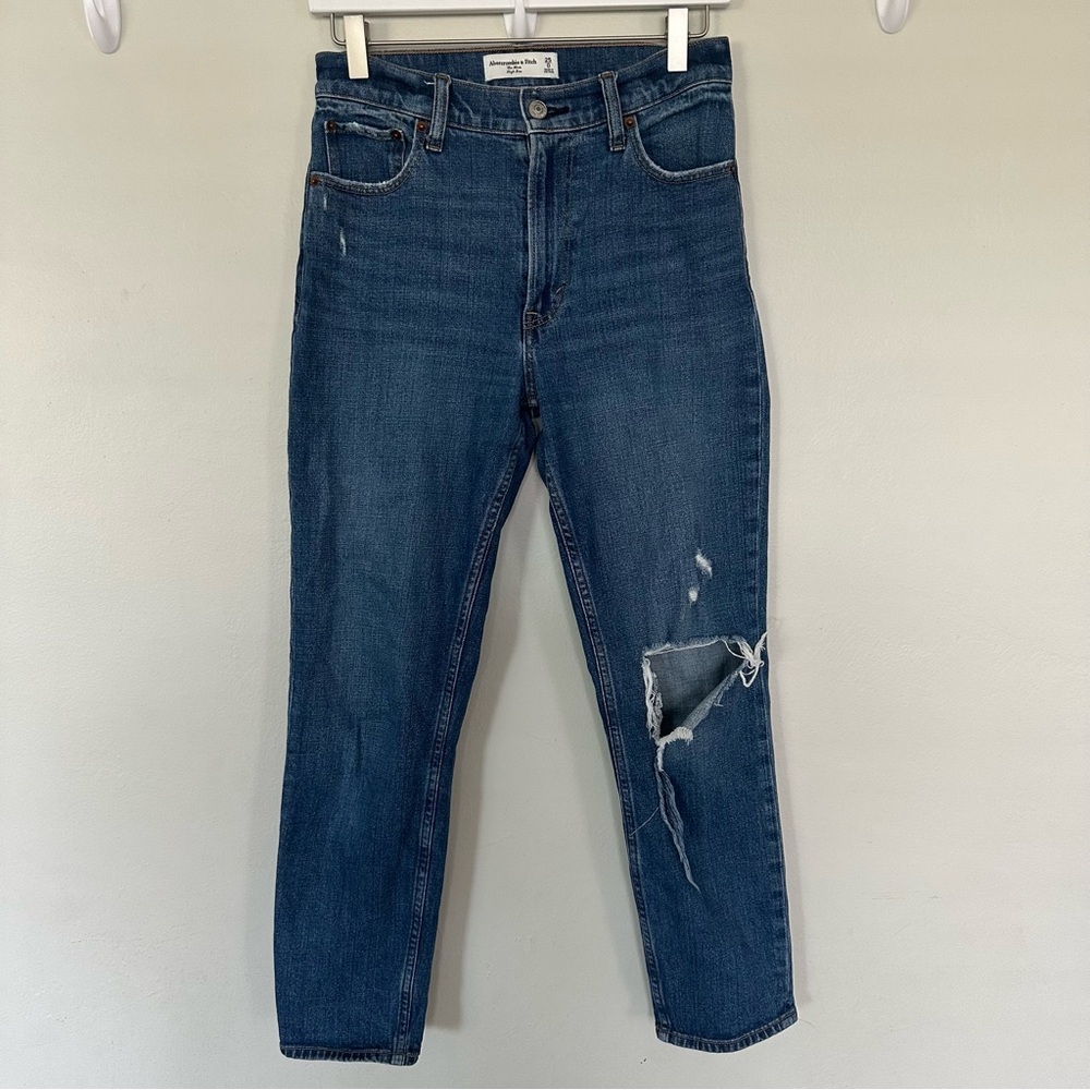 Abercrombie & Fitch The Mom High Rise Jeans Size 25/0‎